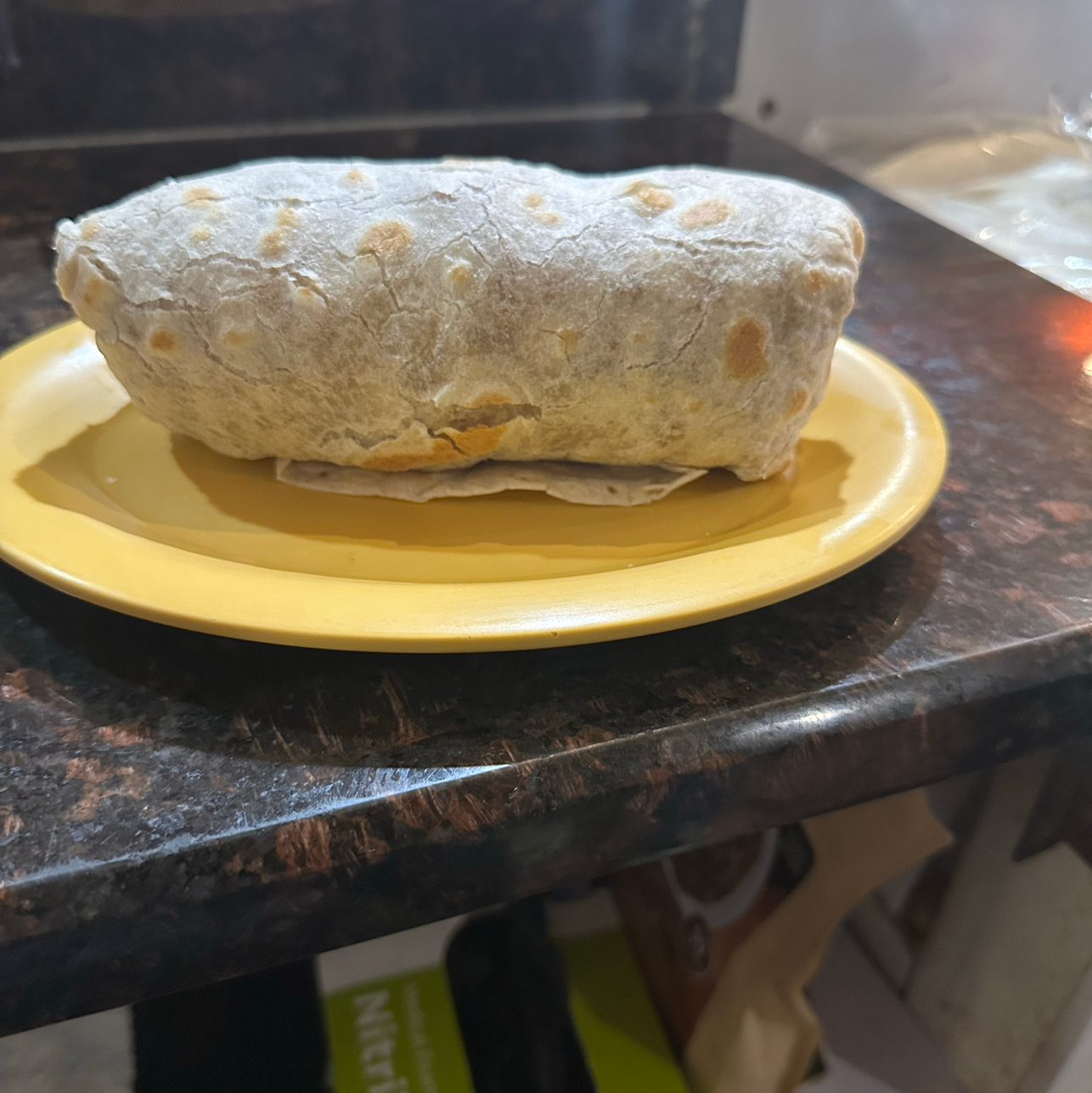 Burrito Huevos Con Chrizo a LA Mexicana.