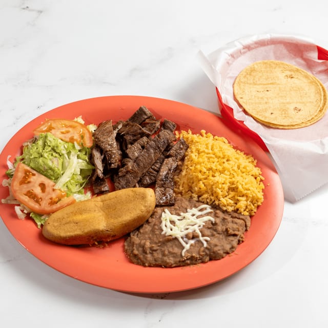 Combo Steak / Chile Relleno Dinner.